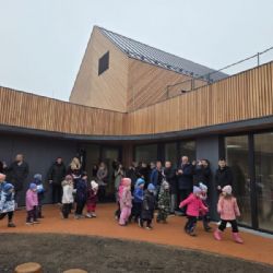 Nová mateřská škola v Újezdě je dokončena