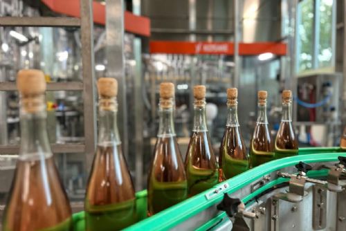 obrázek:Bohemia Sekt dokončil modernizaci stáčecí linky za více než 80 milionů