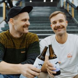 Limitka piva Proovan podporuje Movember