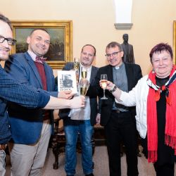 Město Plzeň vydalo publikaci o kardinálu Beranovi  