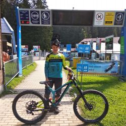 Na Špičáku se o víkendu jede iXS European Downhill Cup