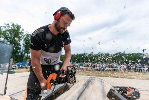 Foto: Nejlepší dřevorubci budou soutěžit v Sušici