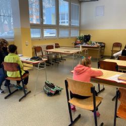 O děti zdravotníků, záchranářů hasičů i policistů se starají v 31. základní škole