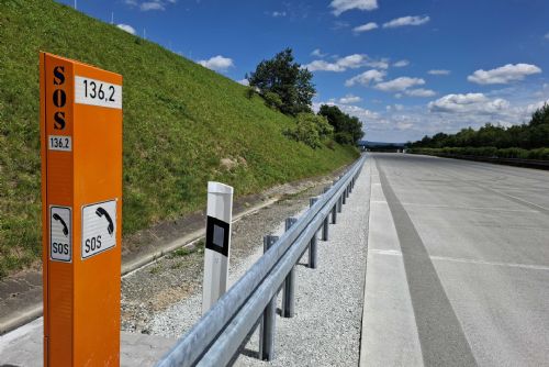 Foto: Oprava dálnice D5 u Rozvadova končí