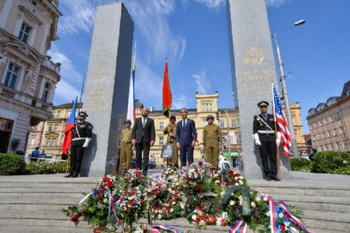 Foto: Plzeň uctila památku amerického veterána George Thompsona