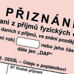 Pracovníci finančních úřadů jezdí po kraji, radí s daněmi