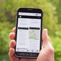 Pracovník doručovatelské společnosti kradl mobily ze zásilek