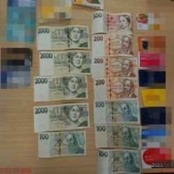 Prodavačky našly peněženku s téměř 10 tisíci korunami