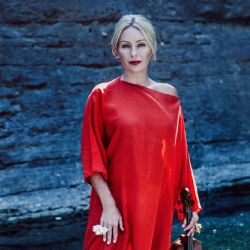 První dáma české violy Jitka Hosprová zve na festival Procházky uměním