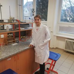 Richard Staněk z 21. ZŠ se probojoval mezi nejlepší Mladé chemiky