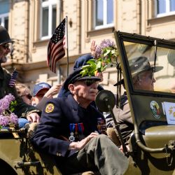 Slavnosti svobody vyvrcholily konvojem. Navštívilo je kolem 60 tisíc diváků