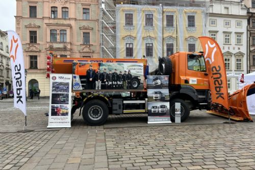 Foto: Tatra sestavená studenty bude jezdit krajem