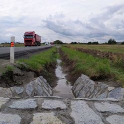 Auta už na hlavním tahu u Chotěšova projedou bez zdržení