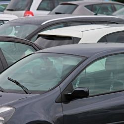 Začala rekonstrukce vnitrobloku v Lábkově ulici. Přinese i parkovací místa