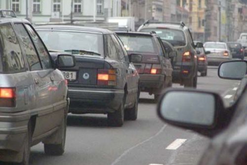 Foto: Začátek prázdnin na silnicích Plzně: víc policistů a uzavírky