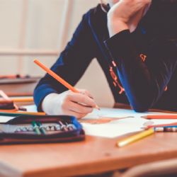 Žáci dvou škol v Plzni budou mít kvůli stavebním pracím delší prázdniny