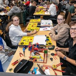 Z Merkuru a Boffinu stavěli i letos žáci v soutěži Technika má zlaté dno