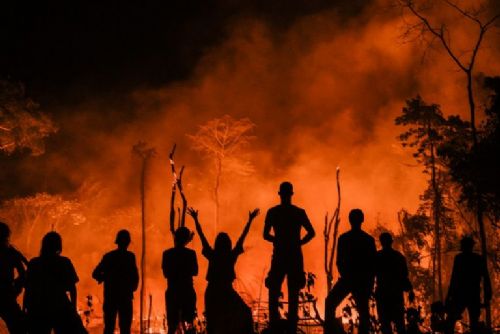 obrázek:Přednáška Lukáše Hodise: Umělecká expedice Kongo