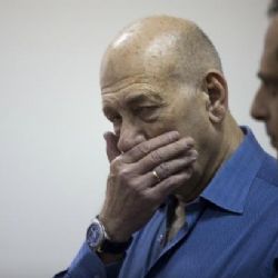 Izraelský expremiér Olmert byl opět odsouzen za korupci