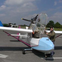 Pilot nezvládl přistání a rozbil letadlo