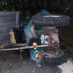 Při nehodě traktůrku se zranil patnáctiletý chlapec