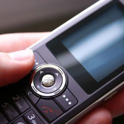 Zaplatil 7,5 tisíce, mobil ale nedostal 