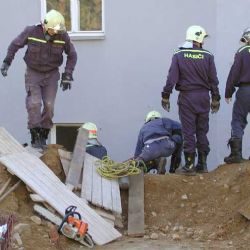 Mladík se zabil při nárazu do zdi v Kozojedech