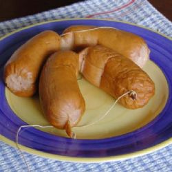 Zloděj z plzeňského řeznictví odnesl párky, maso a pivo