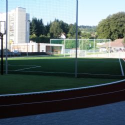 Učiliště v Sušici má kadeřnictví, hřiště i seniorské byty