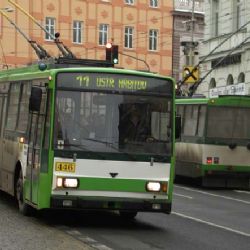 Policisté hledají svědky konfliktu cestujícího s revizorem