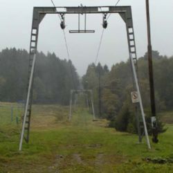 Z lyžařského vleku v Železné Rudě ukradli unašeče