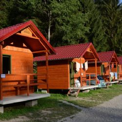 Muž v kempu na Sušicku ohrožoval hosty nožem