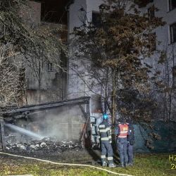 Noční požár na Palackého náměstí zaměstnal hasiče