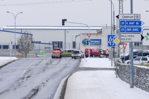 obrázek:Nové semafory na Jateční x Chrástecká v provozu