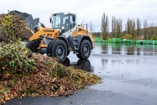 obrázek:Plzeň spouští kompostárnu pro tisíce tun zeleného pokladu