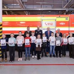 Plzeňští žáci soutěžili o nejlepší výtvarné dílo na téma kdy zavolat 150