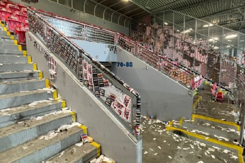 obrázek:Slavia Praha zaplatí rekordnách 600 000 Kč za fanouškovské výtržnosti