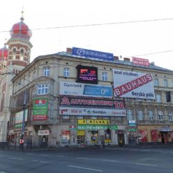 Z  centra Plzně konečně mizí billboardy