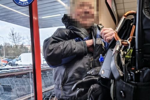 obrázek:Opilec na Lidické vykonával potřebu v prodejně, vypil tam pivo a ukradl křen