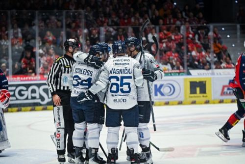 obrázek:Plzeň rozdrtila Dynamo - pátá výhra v řadě