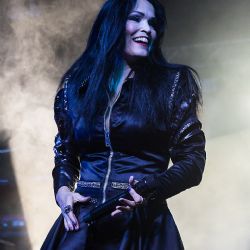 Temné Vánoce - Tarja Turunen rozezní Plzeňskou synagogu