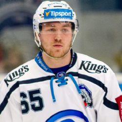 Plzeň 6:2, čtyři výhry v řadě, Kvasnička odvezen s otřesem mozku