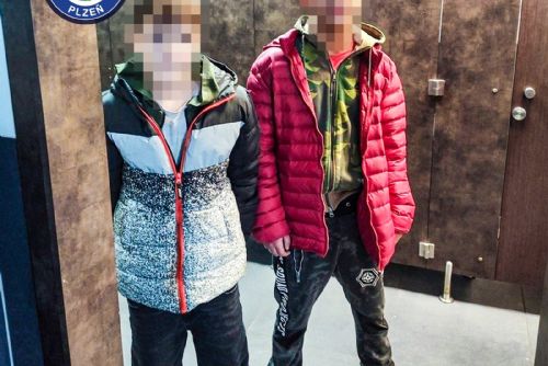 obrázek:Uprchlíci dopadeni u toalet v Galerii Slovany