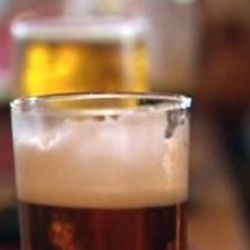 V Mohelnici se pohádala v opilosti s dcerou, pak volala na tísňové linky a vyhrožovala