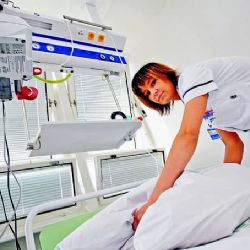Studium na zdravotnické škole zase láká