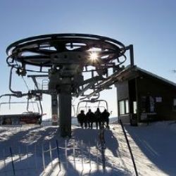 Lednová zima na šumavském Špičáku přeje dobrému lyžování