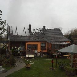 V Bděněvsi hořel dům, škoda dva miliony