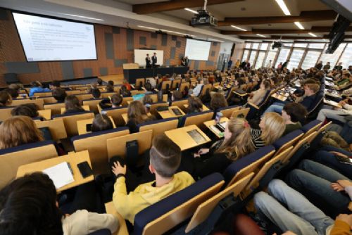 obrázek:Plzeň láká mladé vědce akcí Zvaž vědu