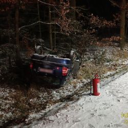 Sníh způsobil chaos na Plzeňsku - nehody i uzavřená D5