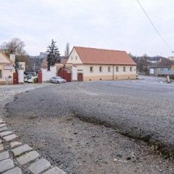 Dnes se uzavírá Rolnické náměstí v Plzni